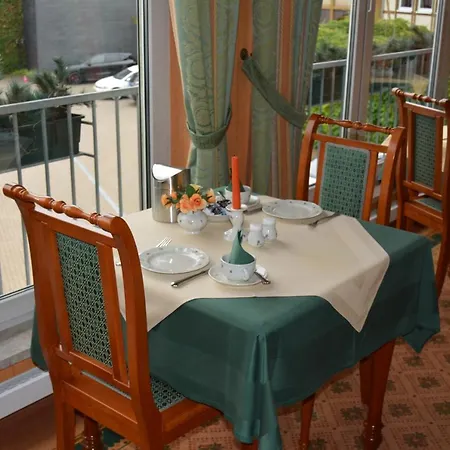 호텔 Alter Kutschenbauer - 베르니게로데